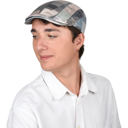 Casquette plate en patchwork de tissu