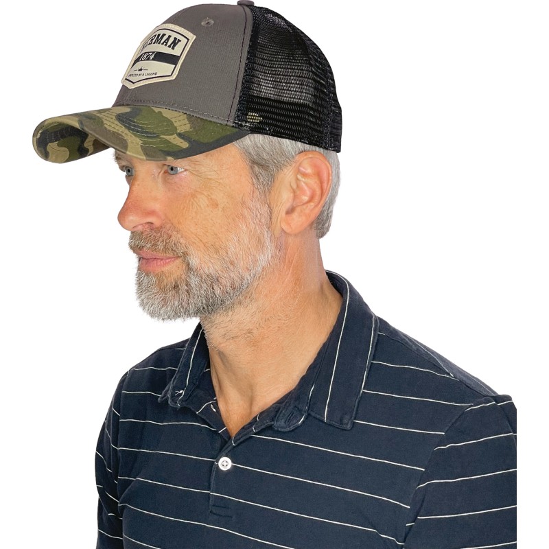 Casquette trucker avec visière camouflage, fermeture plastique "snapba