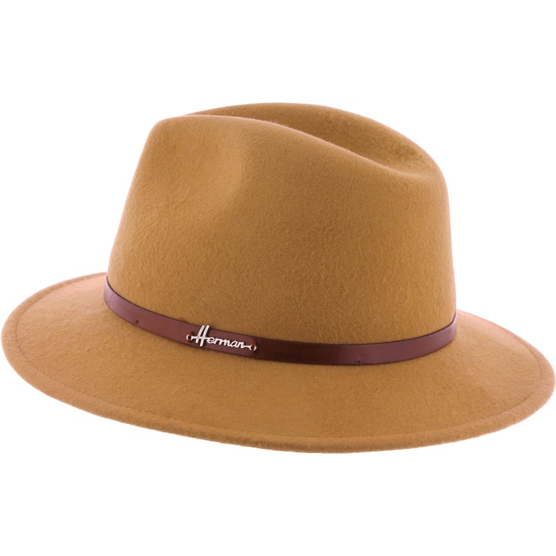 Large Brim felt hat with laether belt.