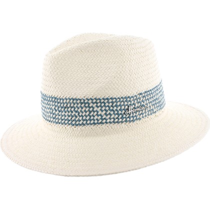 Large brim hat, in paper straw and internal drawstring to adjust size.