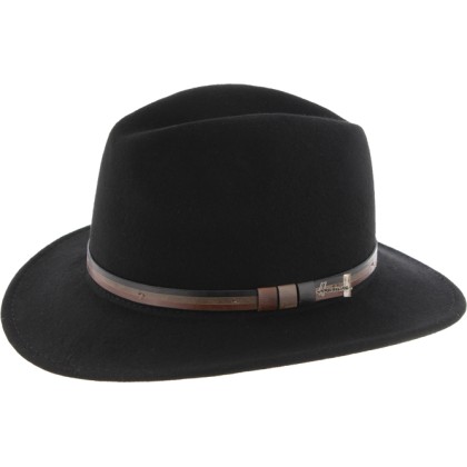 chapeau en feutre avec ceinture