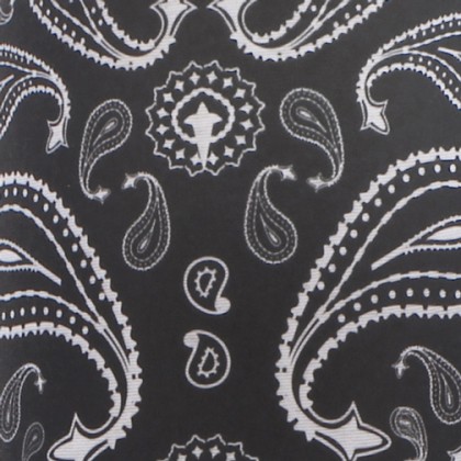 tour de cou motif paisley noir