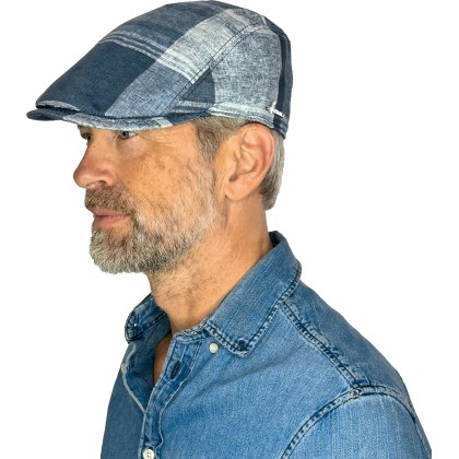 Flat cap with checked fabric