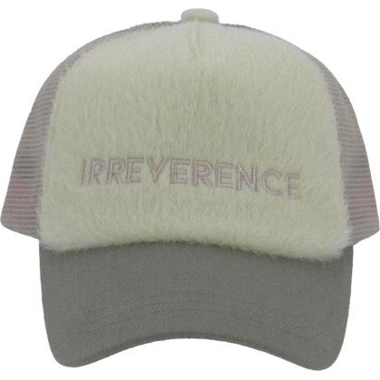 Two-tone baseball cap in plush and mesh.