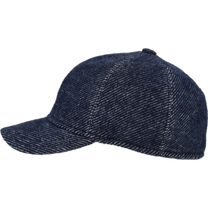 Baseball cap in plain wool canvas with earmuffs.