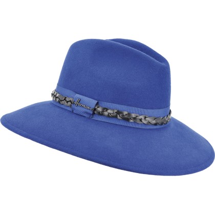 Women's hat with large brim in plain wool felt with fancy decoration.