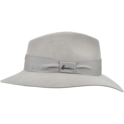 Wool felt hat with large, unstitched cut brim