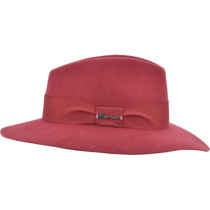 Wool felt hat with large, unstitched cut brim