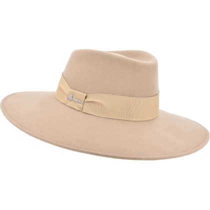 Hat with large cut brim sewn in plain wool felt.