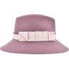 Chapeau femme en feutre de laine uni.
