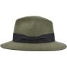 Large-brimmed hat in plain wool felt with plain grosgrain.