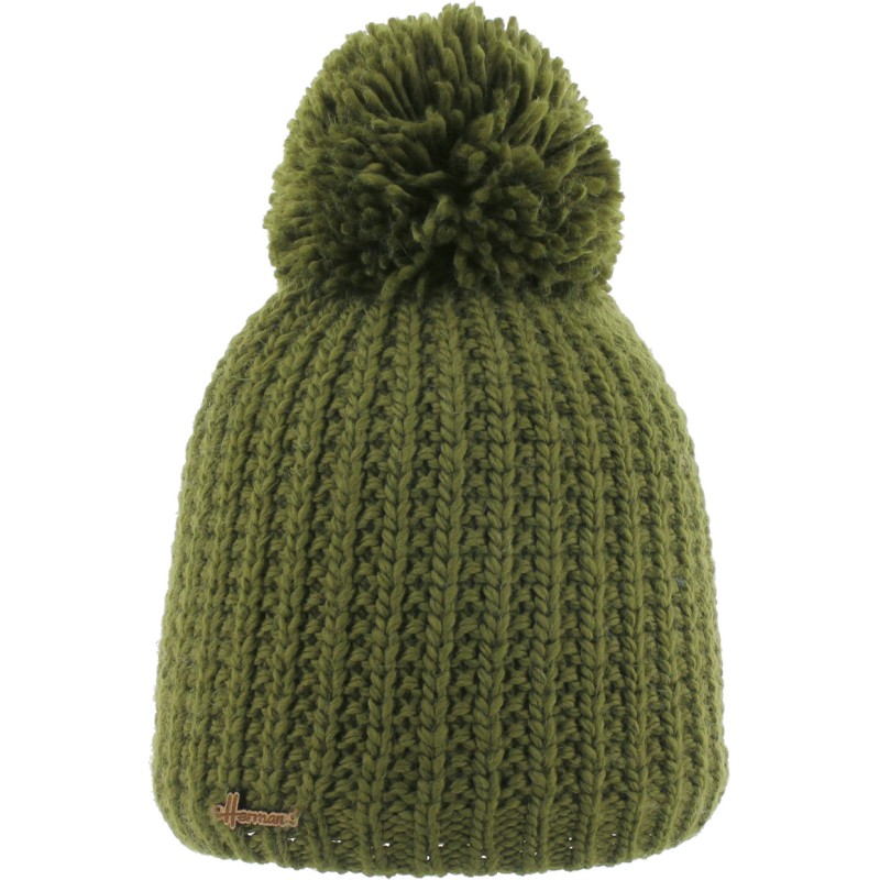 Plain hat knitted with 80% recycled plastic thread, with thread pompom