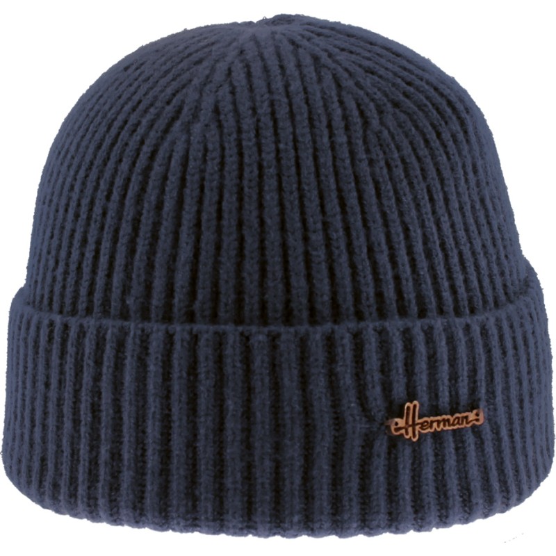 Plain short men's beanie with cuffs