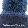 Plain adult hat knitted with 80% recycled plastic thread, with thread