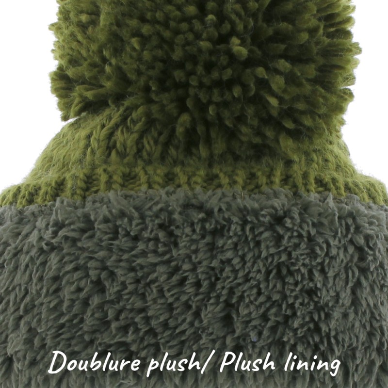 bonnet pompon double en plush doux